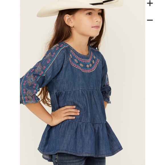 Wrangler Girls Embroidered Tiered Swing Denim Shirt Size Medium - Picture 7 of 7